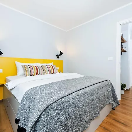 Jolanda For 4 People Near With Kids Playground & Large Garden - Only 850 M From Ρόβινι